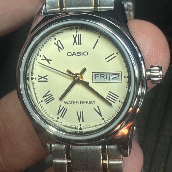 Casio Watch for Ladies or teen , new item, Stainless Steel, 30mm Diameter  Band - Picture 2 of 6